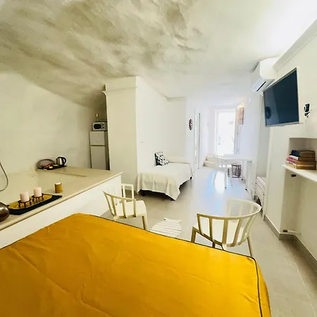 Il Cancelliere Alloggio in famiglia Ponza